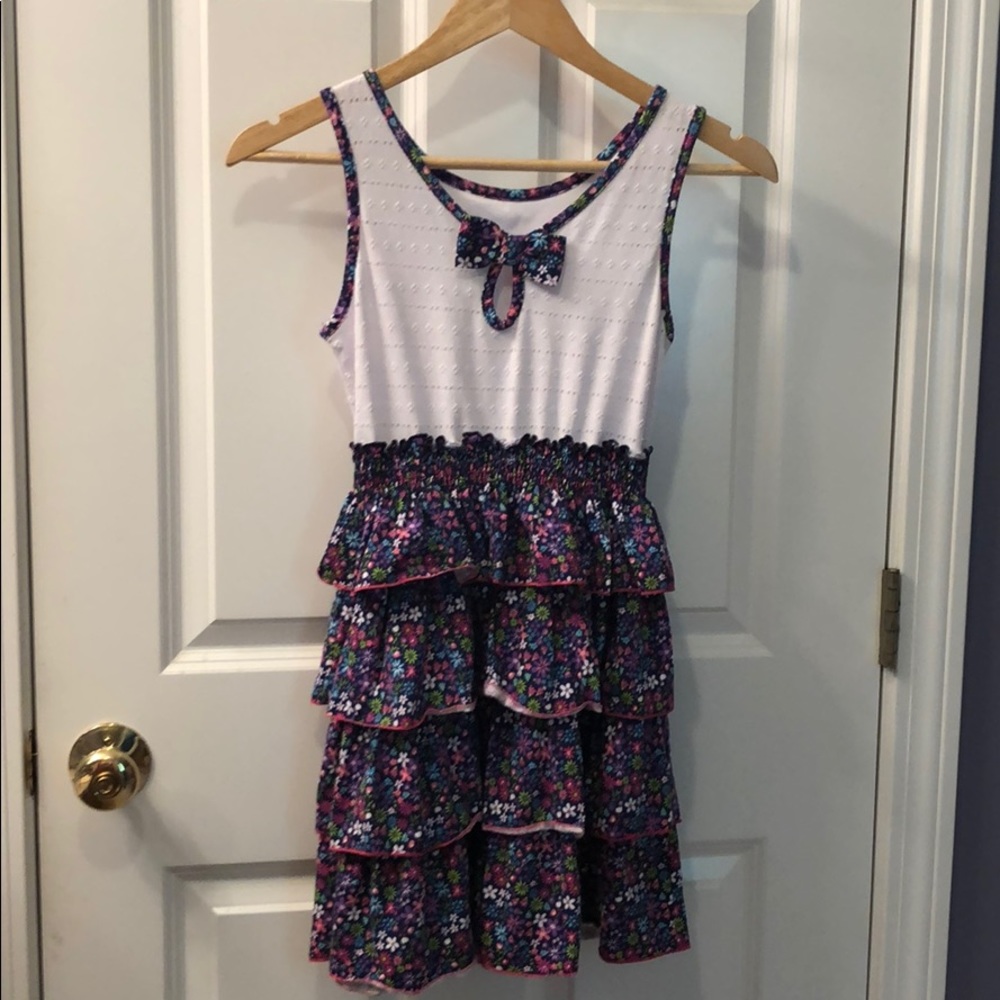 Girl’s knit dress
